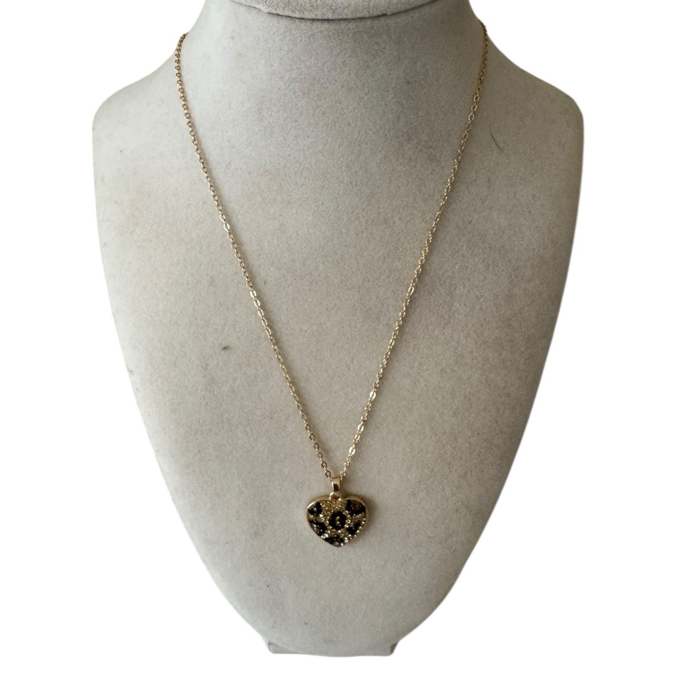 Gold Heart Pendant 18kt Gold Plated Necklace Animal Cheetah Mob Wife - Picture 1 of 6